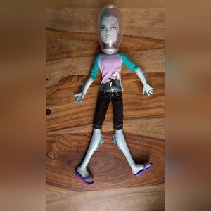 Monster High Gil Webber Skull Shore 2011 Wave